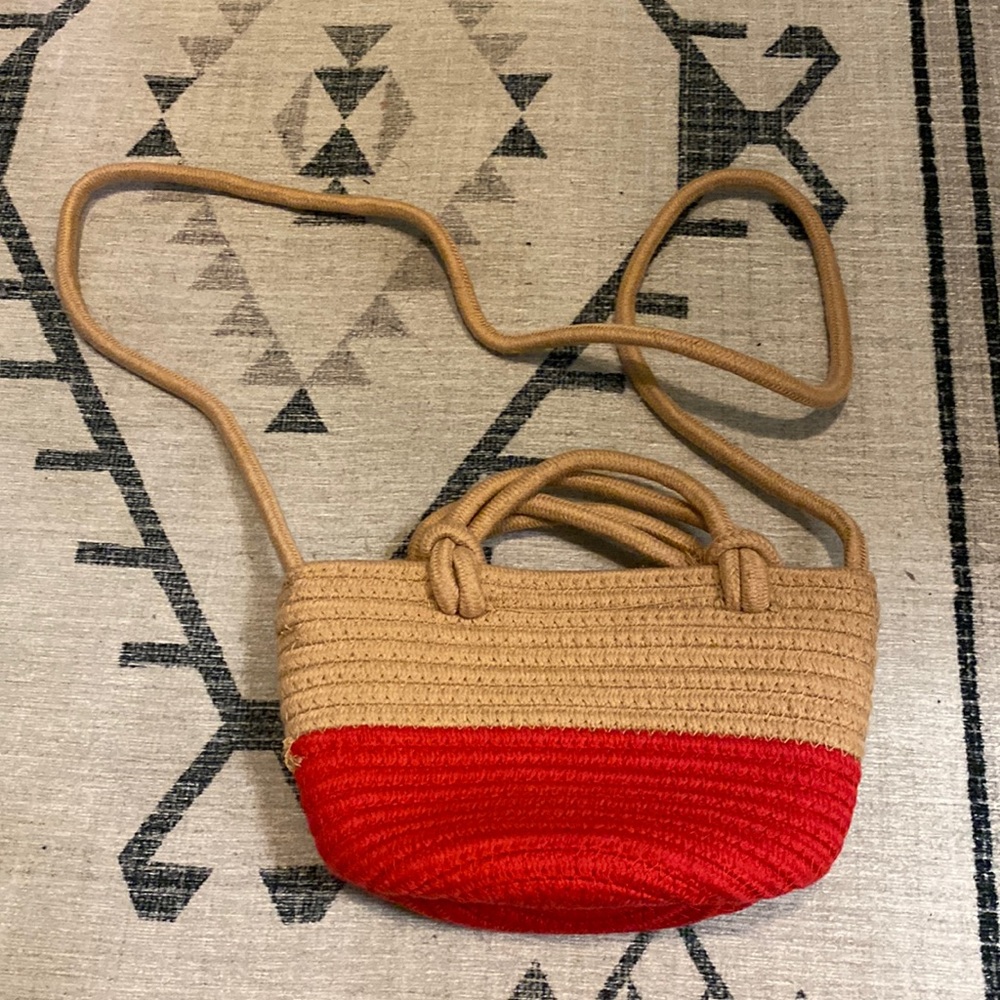 Woven crossbody purse, tan and red colored from the GAP